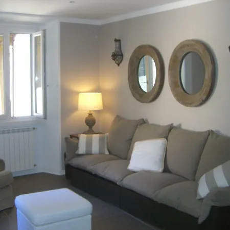 Apartment Chic